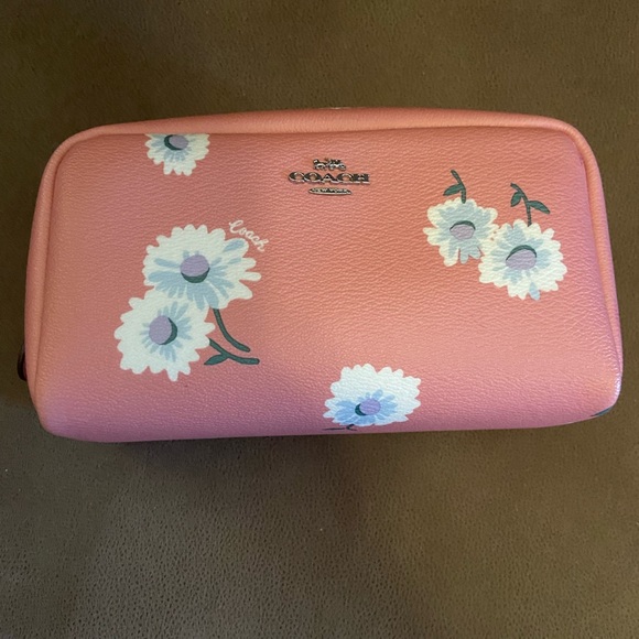 Coach cosmetic case Daisy print - Picture 1 of 6